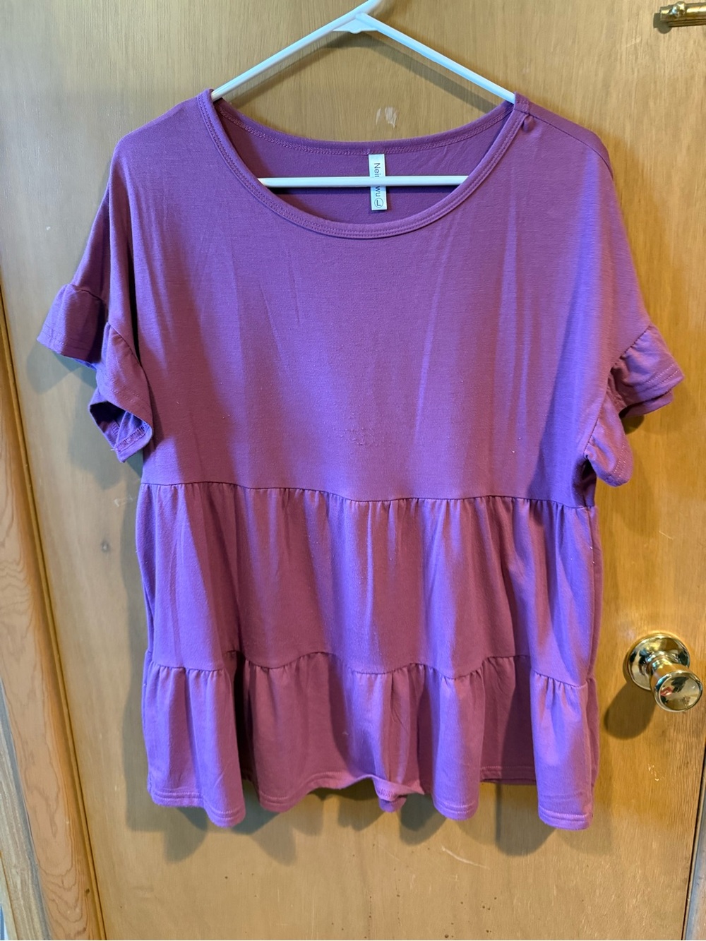 Neiman Marcus Purple Tiered Short Sleeve Tunic Top